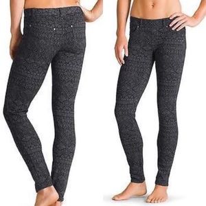 Athleta Cassava Bettona Jegging pants